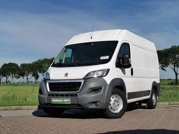 Peugeot Boxer 150  HDI XT L2H2 Image 1